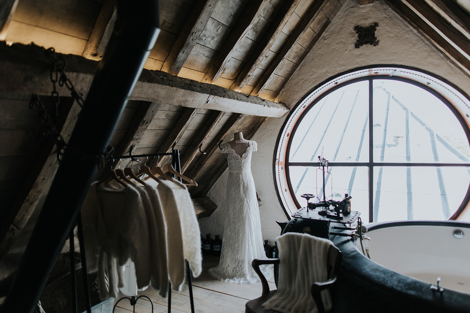 Découvrez les meilleurs lieux pour un mariage d’hiver en Île-de-France : conseils, critères et erreurs à éviter pour une ambiance chaleureuse et élégante.