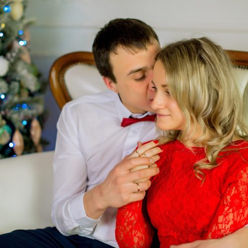 Comment annoncer à votre famille votre mariage pendant les fêtes de fin d’année ? ​